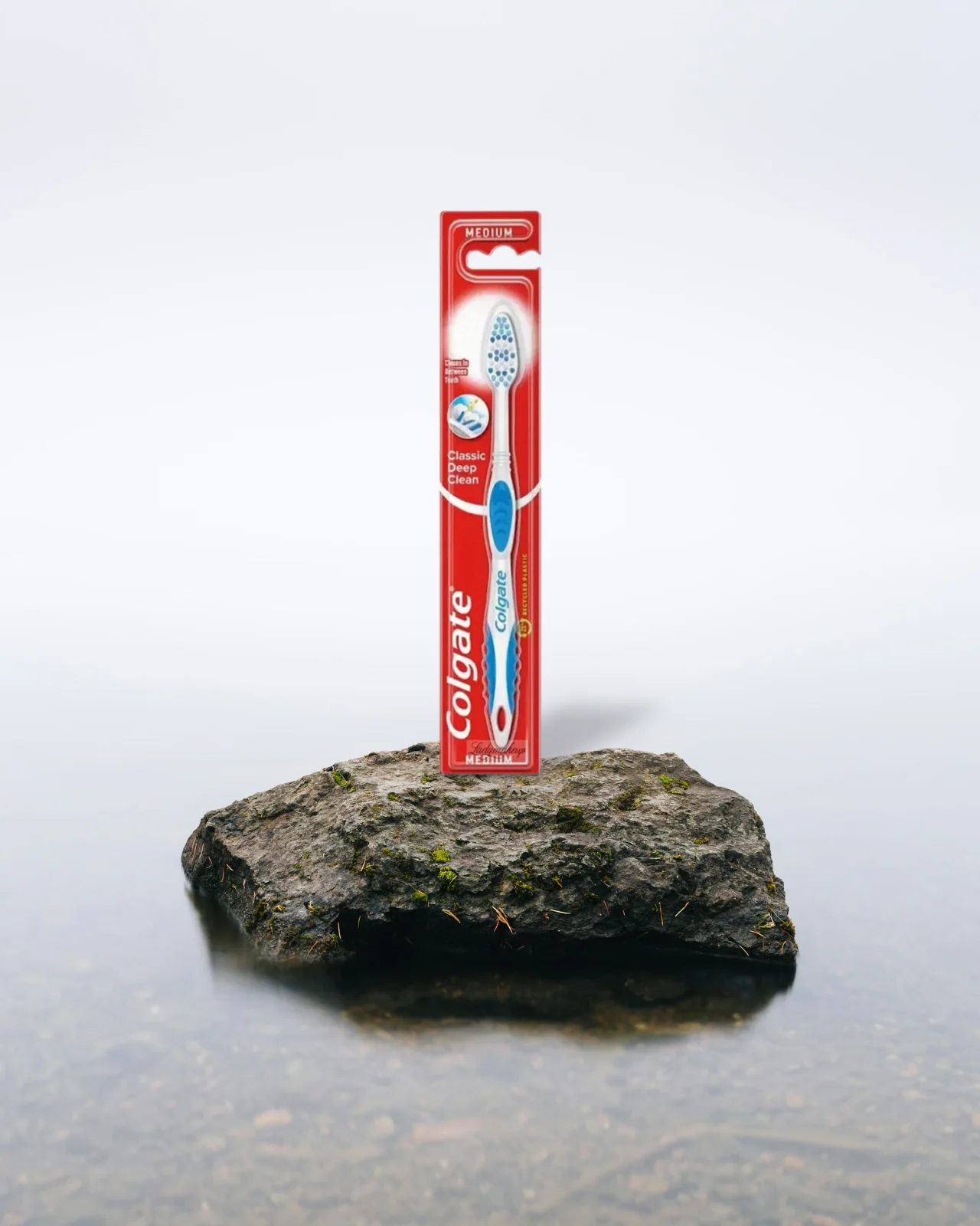 Colgate Classic Deep Clean Toothbrush 72*