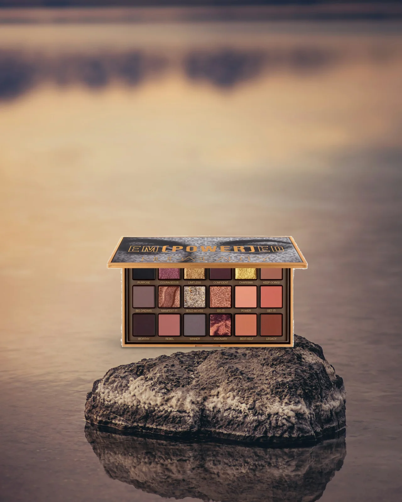 Ever Beauty Empowered 18 Color Eyeshadow Palette