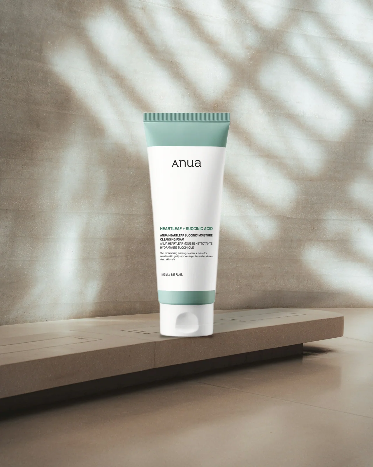Anua Heartleaf Moisturizing Gentle Cleansing Foam 150ml
