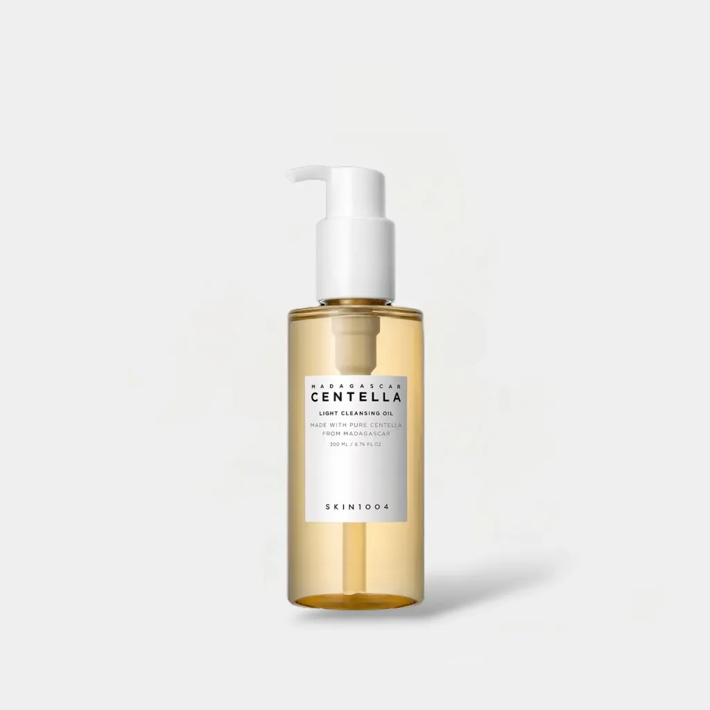 SKIN1004 Madagascar Centella Light Cleansing Oil 200ml - Gallery View 3 | Abdulghani Trading